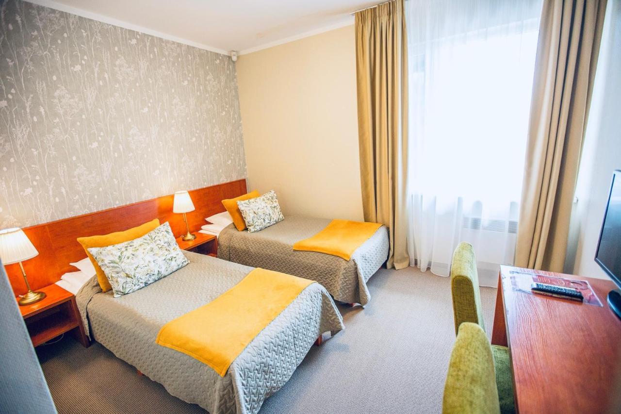 Hotel Zuvedra Ignalina Exterior foto